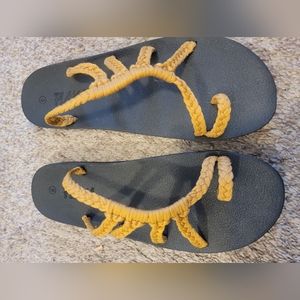 Plaka Women's Sandals size 9